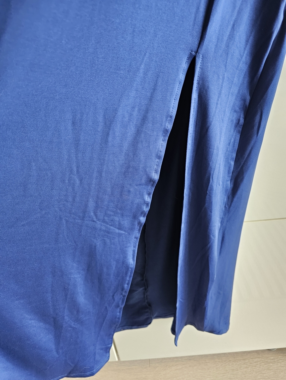New Royal Blue Plunge Neck Halter Midi Dress with Low-Cut Sides and Side Slit - Picture 3 of 7